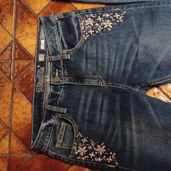 Miss Me Skinny Jeans 28 2 pairs - Picture 3 of 7